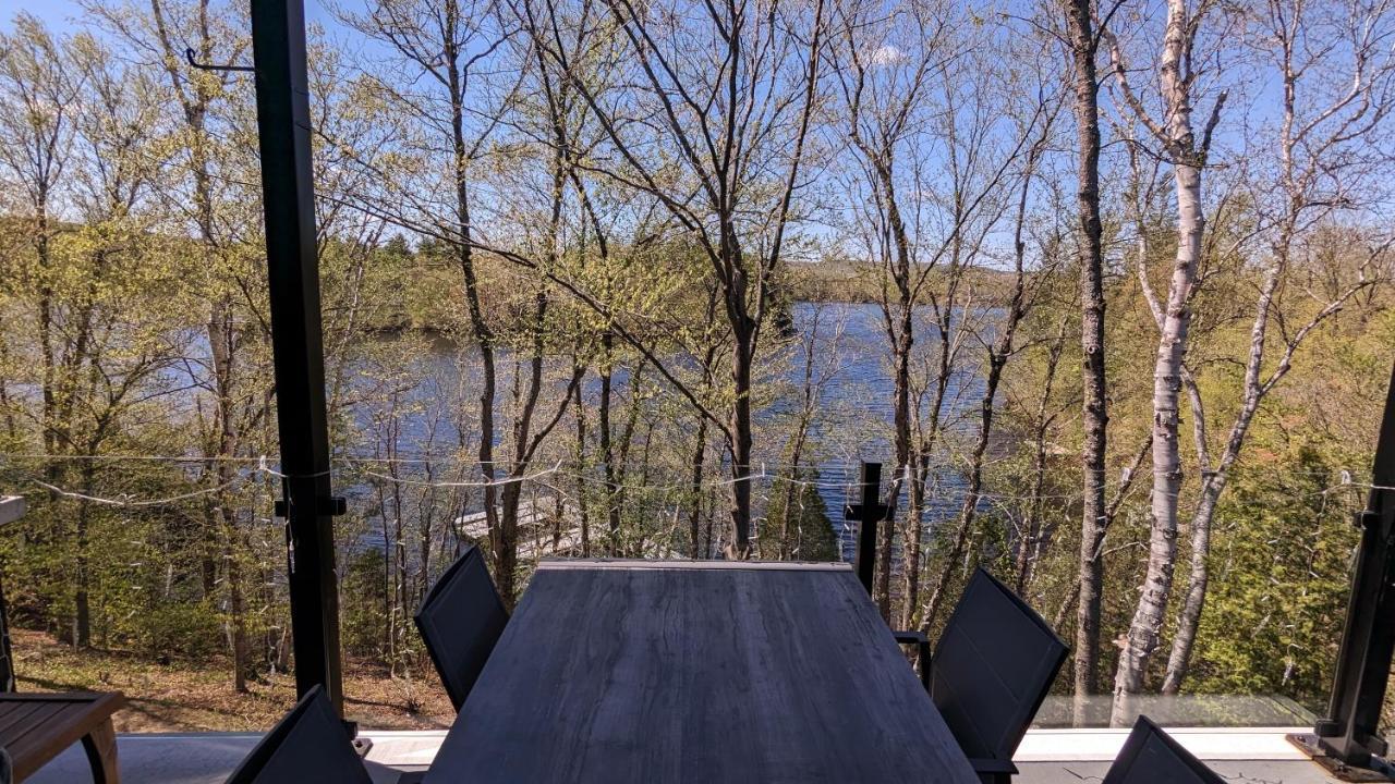 Le Riverain - Condo Neuf Au Bord De L'Eau Shawinigan Eksteriør billede