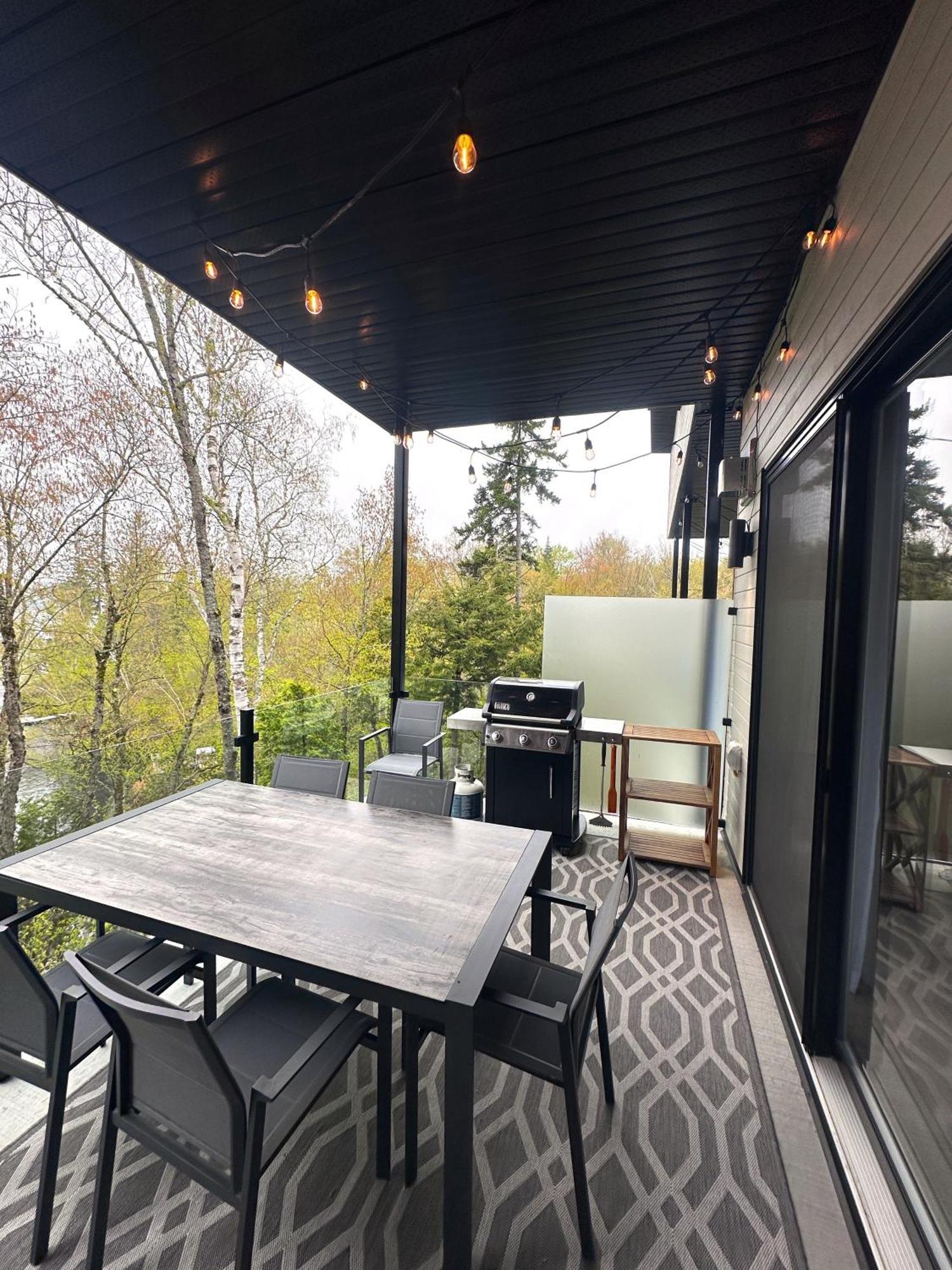Le Riverain - Condo Neuf Au Bord De L'Eau Shawinigan Eksteriør billede